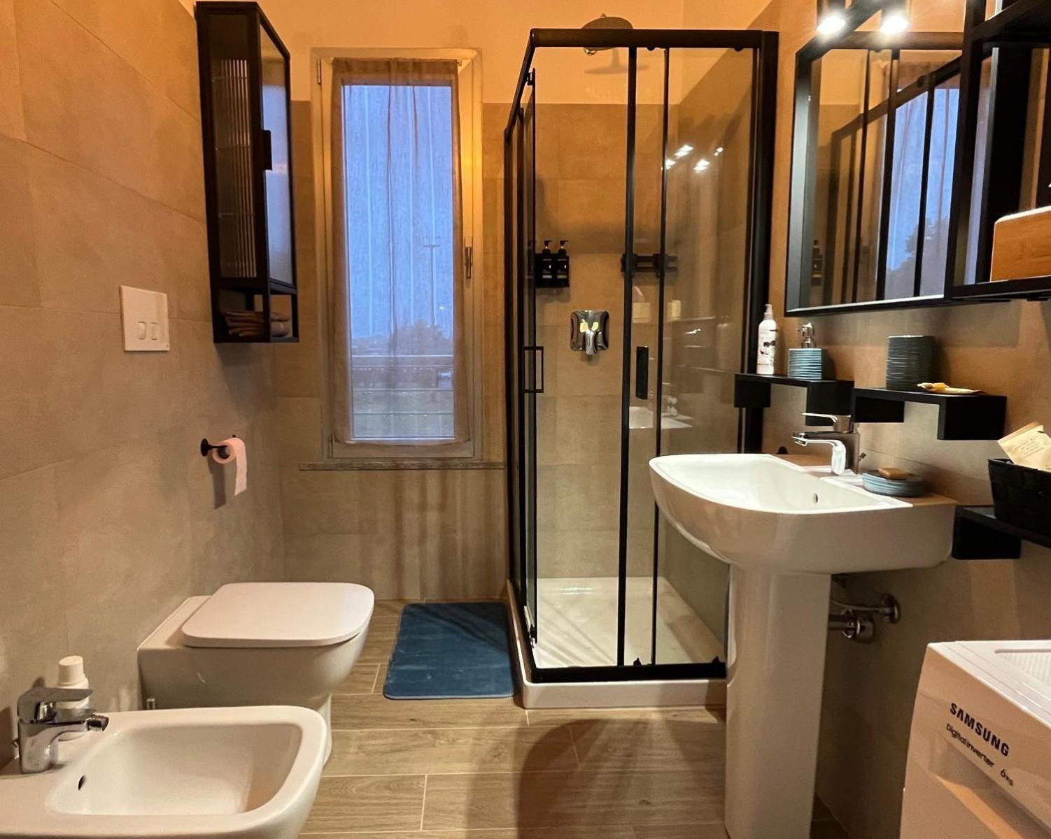 Boutique House La Fenice Пиаченца Екстериор снимка